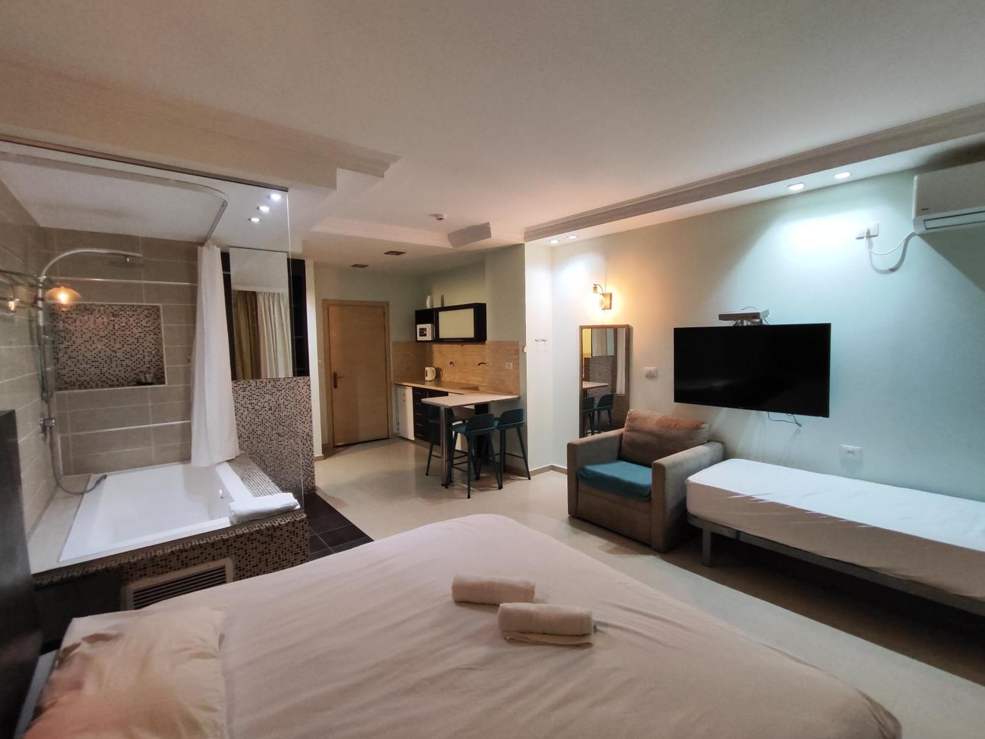 Marina Beach Hotel Tel Aviv Exterior foto